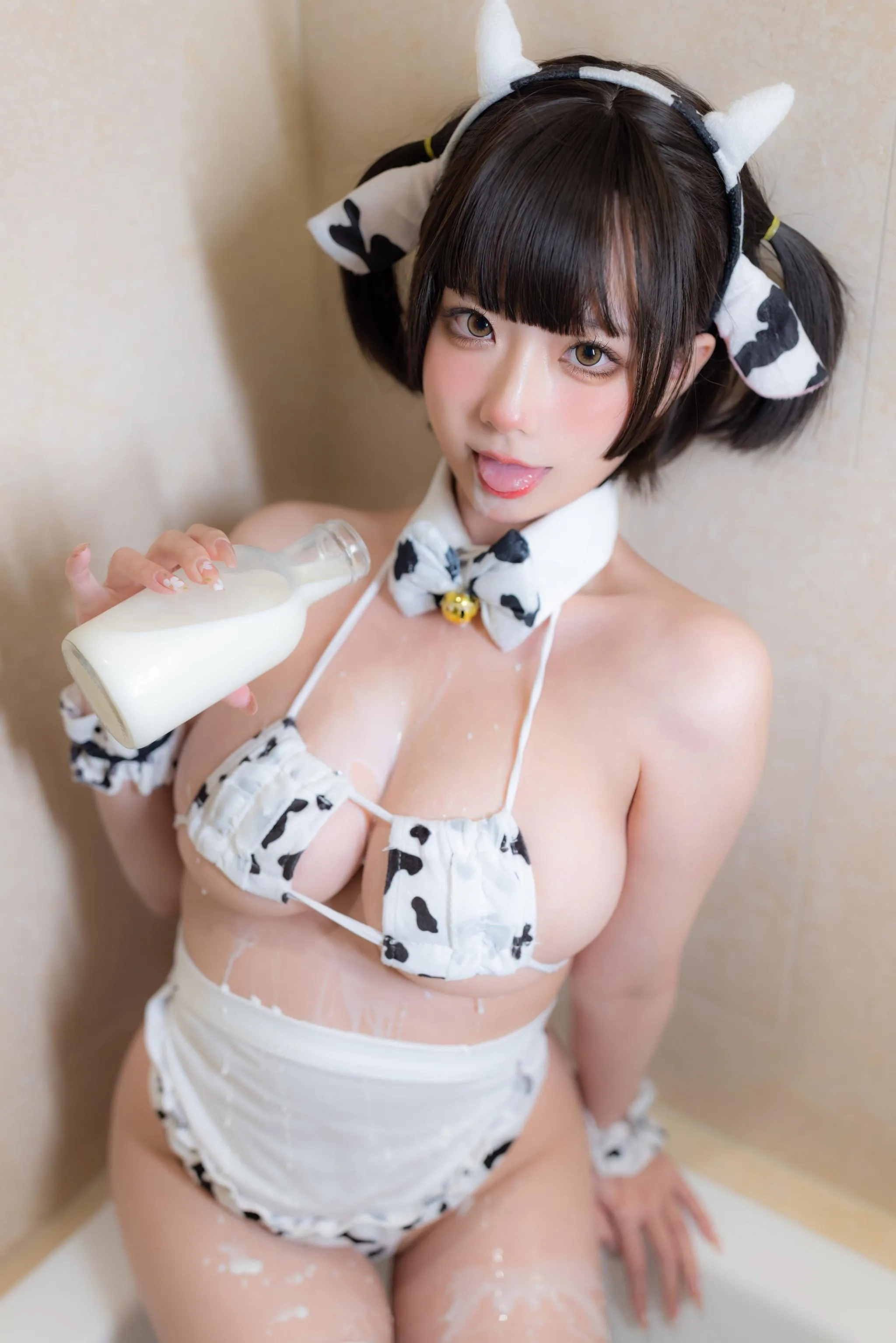 Wendydydydy酱油 – NO.001 奶牛女仆 [18P]插图